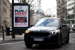 Paris votes on SUVs: voters back proposal to triple parking fees for SUV drivers