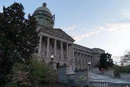 Ky. Legislature Begins Overriding Gov. Beshear Vetoes