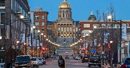 Iowa legislators propose a ban on same-sex marriage