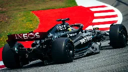 Mercedes' George Russell expects crashes if F1 bans tyre blankets in 2024; Pirelli says drivers should change driving style