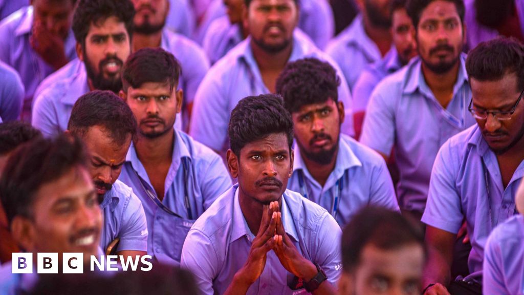 Tamil Nadu: Why hundreds of Samsung workers are protesting in India