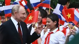 Vietnam and Russia Sign 11 Cooperation Agreements - teleSUR English