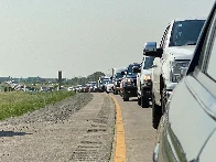 [X-Post] The length of this traffic jam. (!mildlyinfurating@lemmy.world)