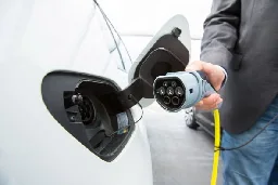 Batteries on wheels: Germany to slash grid fees to encourage bi-directional charging for EVs