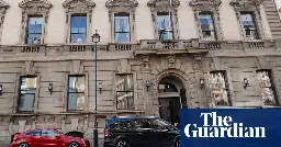 Lawyers call on judges in Garrick Club to give up membership
