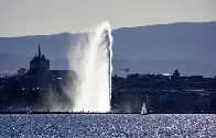 Man puts his head in Geneva's famous water jet, currently in hospital