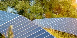 Perovskite + silicon solar panels hit efficiencies of over 30%