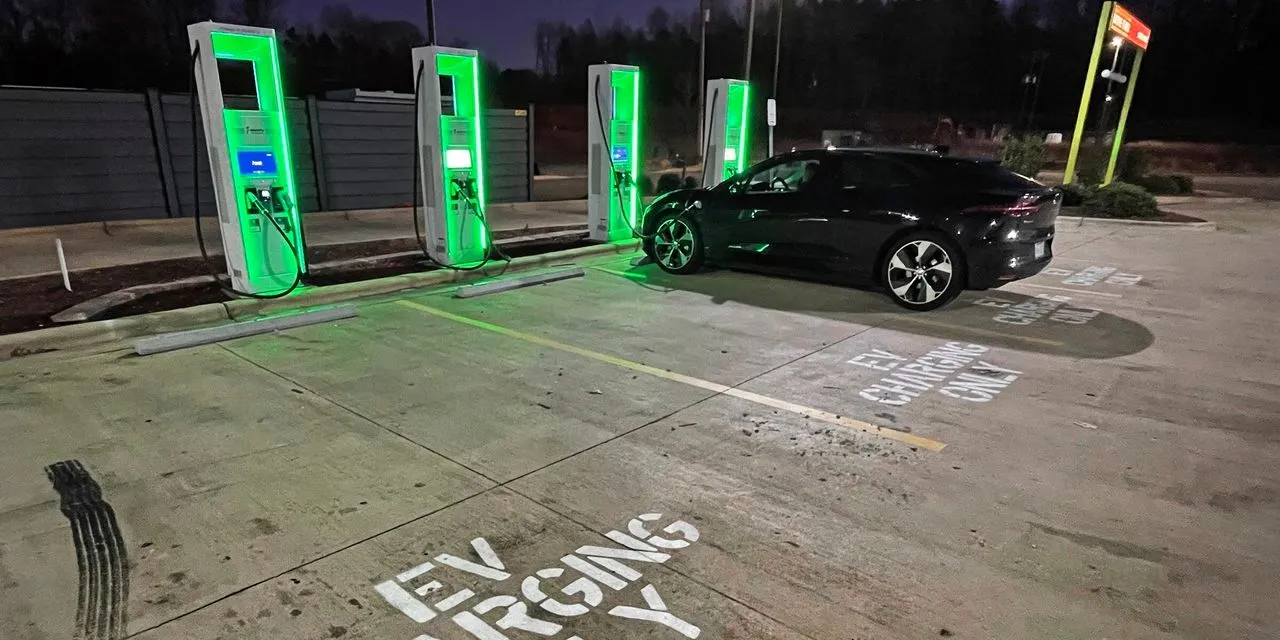 Big Automakers Plan Thousands of EV Chargers in $1 Billion U.S. Push