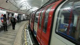 Defend London Underground driver victimised for expressing solidarity with Gaza!