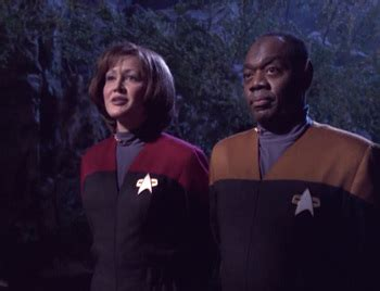 Dala and Mobar impersonating Janeway and Tuvok at Telsius Prime