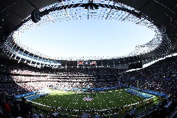 NFL's moment of silence for Israel interrupted by "Free Palestine" chants