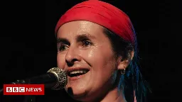 Hana Horka: Czech singer dies after catching Covid intentionally