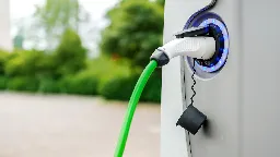 Olanda, auto elettriche in crisi: 'Il 57% di chi le ha vuole cambiarle con una termica'
