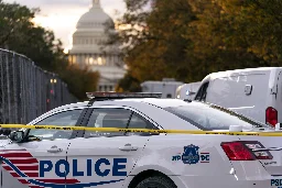 Woman used scissors to stab 2 men in Dupont Circle, police say - WTOP News